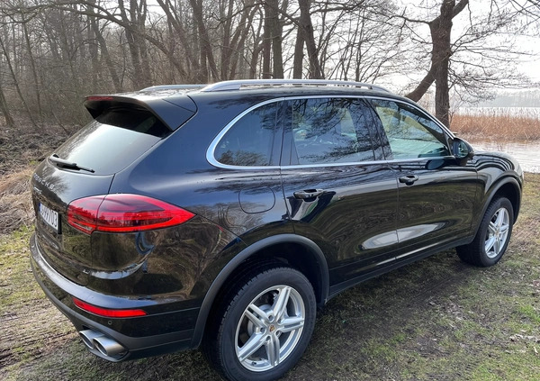 Porsche Cayenne cena 160000 przebieg: 190000, rok produkcji 2016 z Grudziądz małe 781